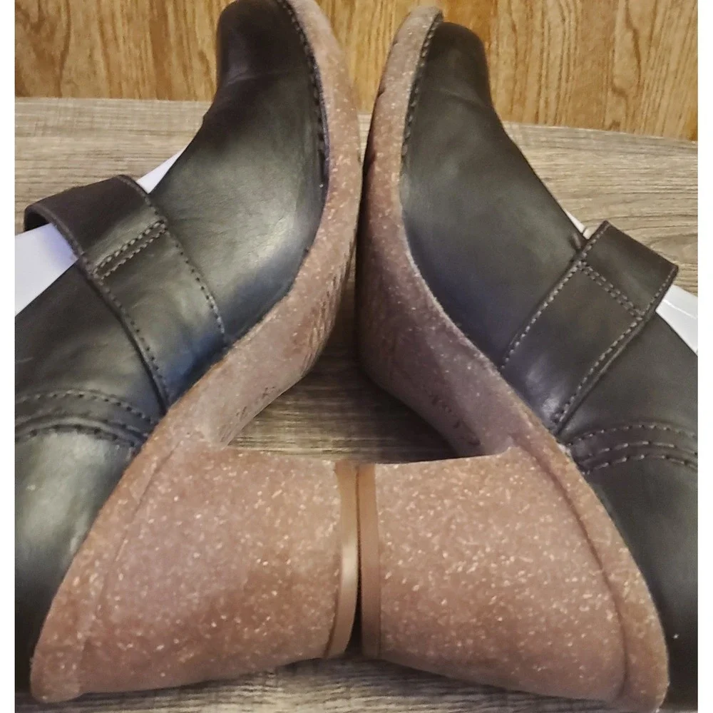 Clarks Carleta‎ Prato Mary Jane Heeled Shoes Women's Size 9 Black